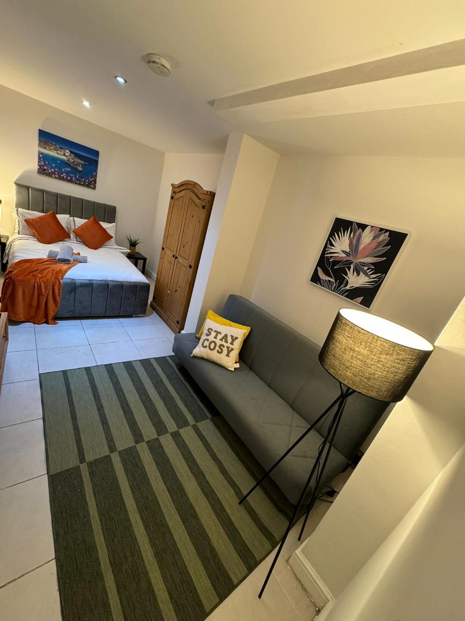 Cosy Luxurious Room In The Heart Of London Exterior photo