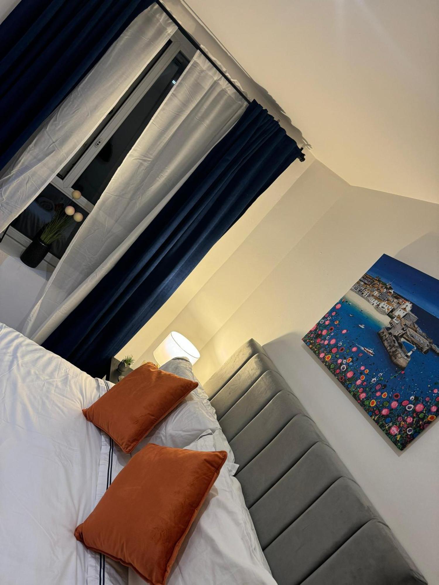 Cosy Luxurious Room In The Heart Of London Exterior photo